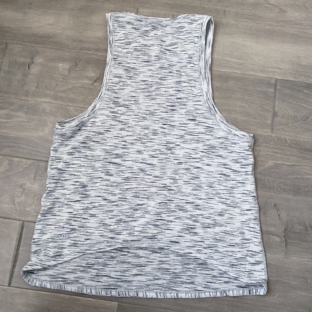 Lululemon Train Times Tank - Picture 2 of 4